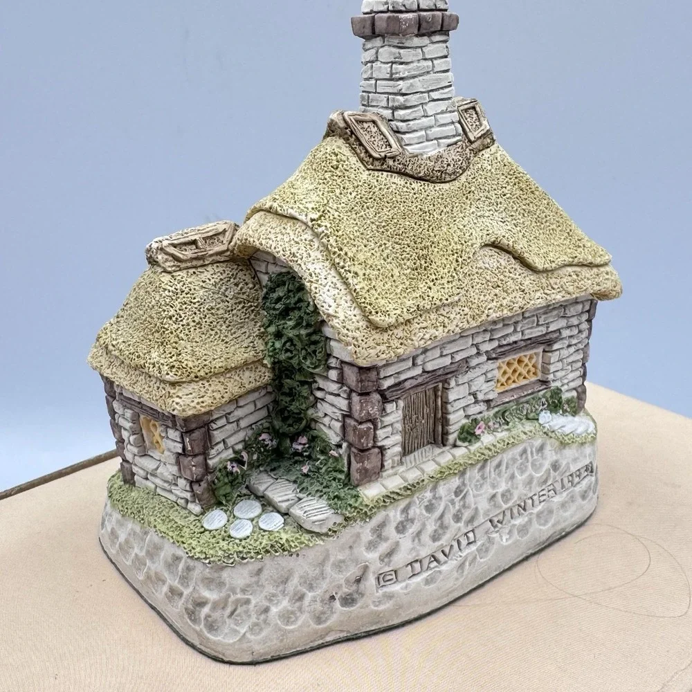 Vintage David‎ Winter Glebe Cottage Miniature Figurine 1993 Village House w/ Box
